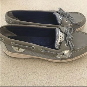 Sperry Topsider boat shoes